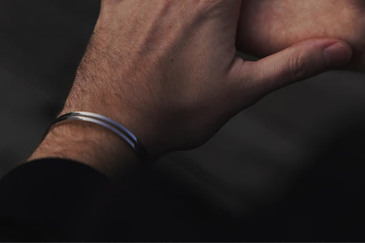 Minimal Bracelets – Minimalistic and versatile - Velvilo